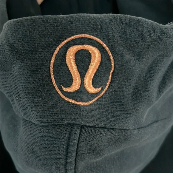 Lululemon Scuba Dark Green Half-Zip Pullover - Picture 4 of 5